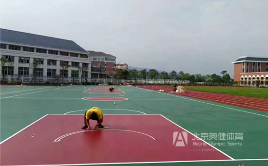 塑膠籃球場(chǎng)面層劃線