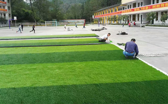 學校足球場草坪施工步驟在足球場地建設當中至關(guān)重要