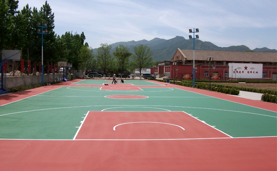籃球場塑膠地面